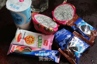 酸奶营养杯的做法步骤：1
