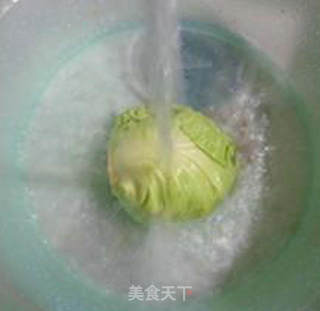 香肠圆白菜年糕汤的做法步骤：3