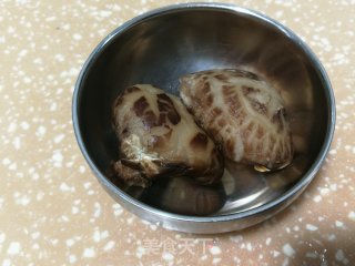 红椒素鳝丝的做法步骤：1