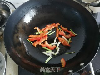 红椒素鳝丝的做法步骤：6