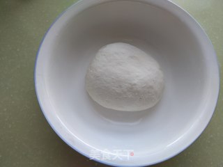 盘丝花卷的做法步骤：3