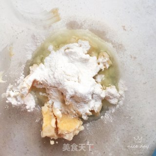 奶香提子酥的做法步骤：2