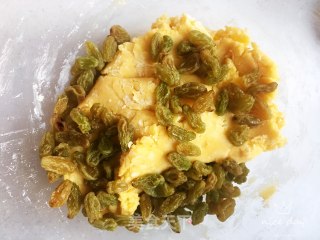奶香提子酥的做法步骤：8