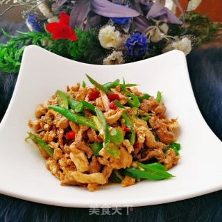 青椒炒鸡胸肉的做法步骤：11