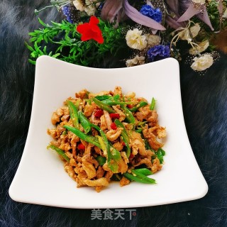 青椒炒鸡胸肉的做法步骤：13