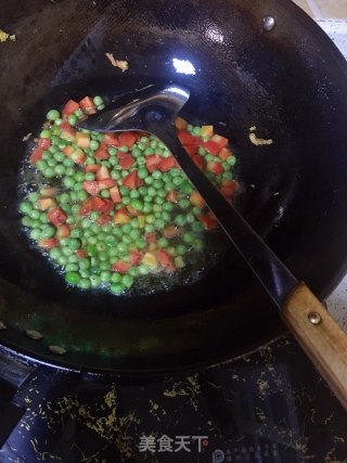 炒饭的做法步骤：3