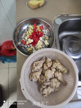 素炸小鸡腿的做法步骤：3
