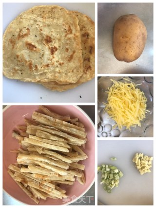 土豆丝炒饼的做法步骤：1