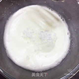 如何打发蛋白的做法步骤：5