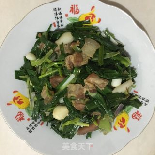 五花肉炒蒜苗的做法步骤：7