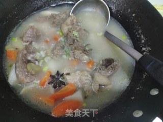山药胡萝卜鸡汤的做法步骤：7