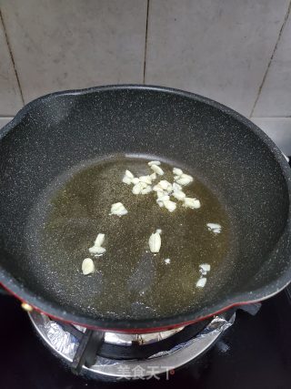 蒜末炒紫背菜的做法步骤：3