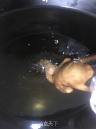 脆皮乳鸽（传统）的做法步骤：9