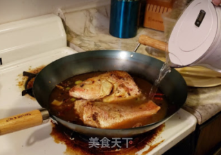 红烧鱼的做法步骤：4