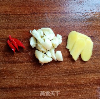 牛柳包菜炒粉丝的做法步骤：4