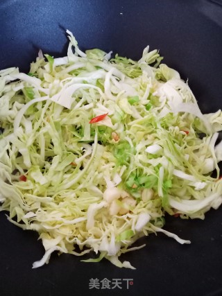 牛柳包菜炒粉丝的做法步骤：7
