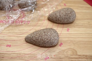 黑全麦老鼠馒头的做法步骤：7
