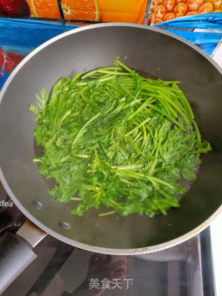 爽口茼蒿的做法步骤：3