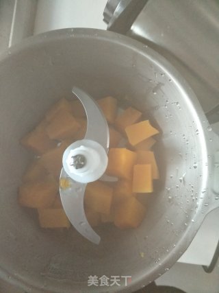 白菜粉丝木耳肉馅饺子的做法步骤：2