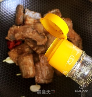 香辣煎带鱼的做法步骤：10