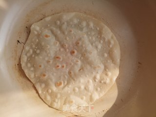烙春饼的做法步骤：7