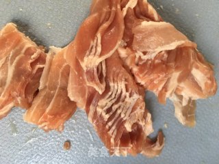 豆豉五花肉片炒土豆的做法步骤：1