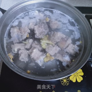 萝卜骨头汤的做法步骤：4