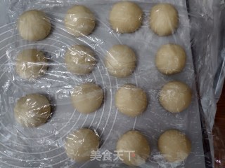 菠萝包的做法步骤：7
