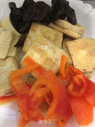 五花肉片家常豆腐的做法步骤：3