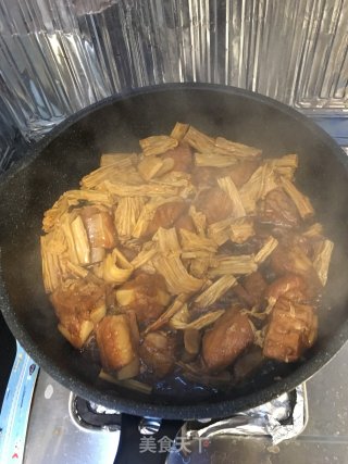 腐竹烧排骨的做法步骤：6