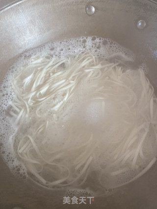 炒面条的做法步骤：2