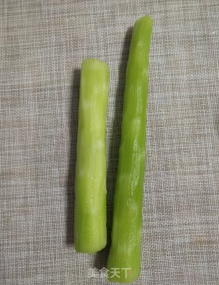 凉拌笋丝的做法步骤：1