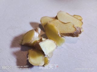 感冒初期食疗方:葱白生姜汤的做法步骤：3