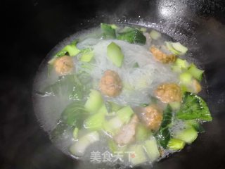 白菜粉丝煮肉圆的做法步骤：9