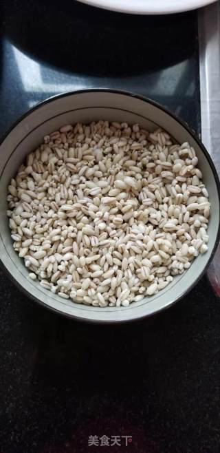 绿豆洋薏仁汤的做法步骤：2