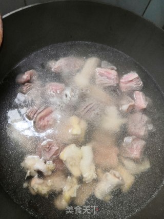 广式牛杂煲的做法步骤：3