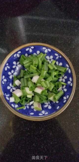 辣白菜五花肉汤面的做法步骤：3