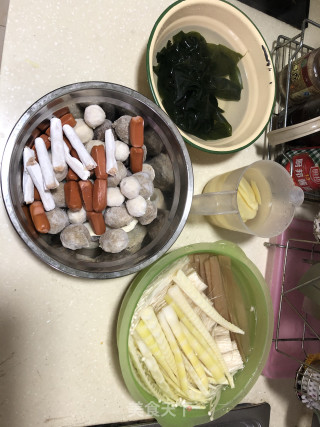 自制麻辣火锅的做法步骤：1