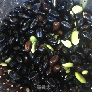 黑豆豆浆的做法步骤：1