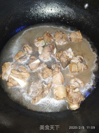 糖醋排骨的做法步骤：8