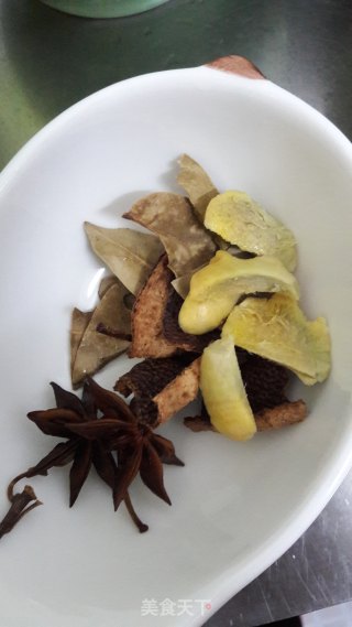 腊肠饭的做法步骤：2