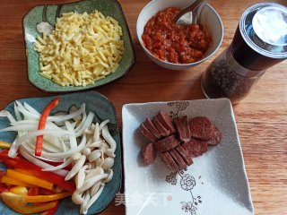 牛肉肠批萨的做法步骤：8