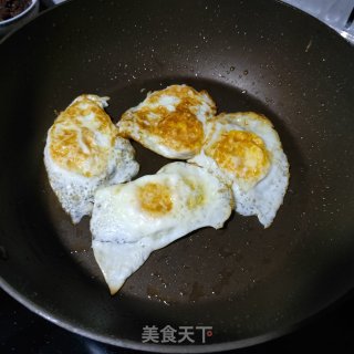 汤圆鸡蛋黄酒的做法步骤：2