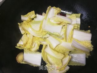 红椒炒娃娃菜帮的做法步骤：4