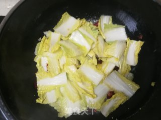 红椒炒娃娃菜帮的做法步骤：5