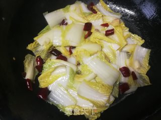红椒炒娃娃菜帮的做法步骤：6