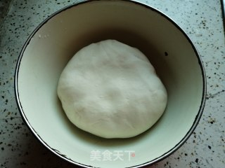 花朵馒头的做法步骤：1