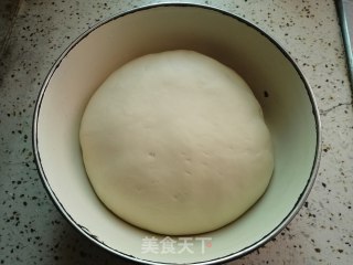 花朵馒头的做法步骤：2