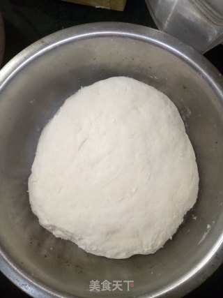 三鲜馅饼的做法步骤：1