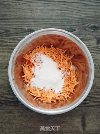 红薯丝饼的做法步骤：3